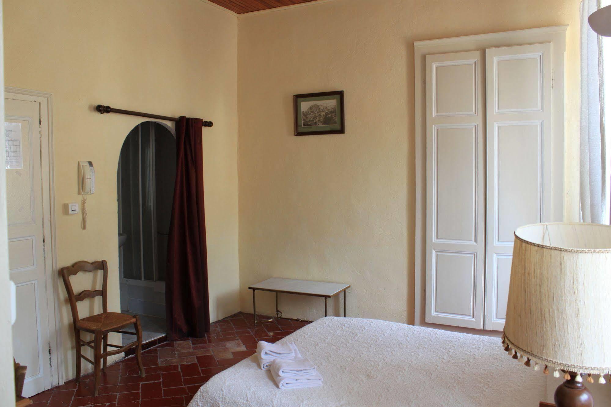 A Spelunca Hotel Speloncato  Luaran gambar